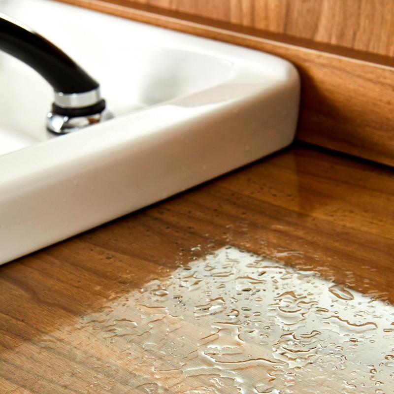 tocador-barberia-con-lavacabezas-legacy-madera-clara-pica-negra-12